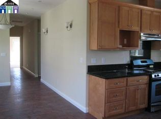 3045 Elmwood Avenue, oakland, CA 94601