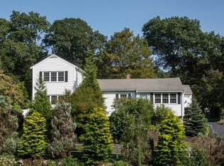 145 Pond St, Franklin, MA 02038