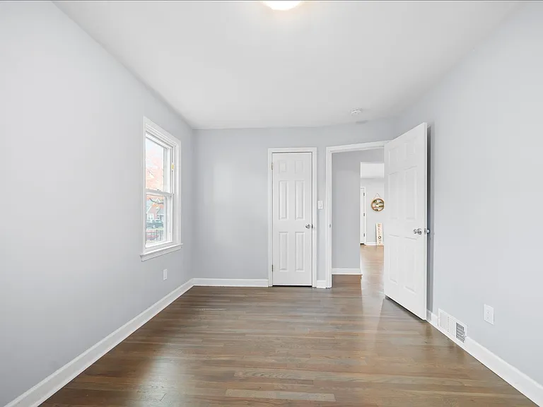 4214 Berkshire Rd — Photo 10