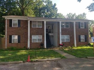 607 Village Ln, Newburgh, IN 47630
