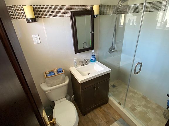 4th image of 1775 Harbourview Dr APT 4