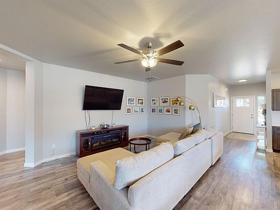 3rd image of 2947 Ronda Lee Rd #B