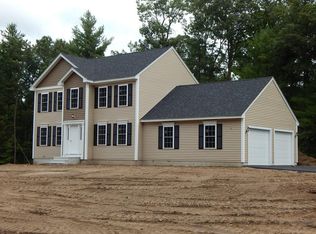 59 Leominster Rd, Shirley, MA 01464