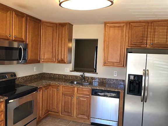 2nd image of 6756 Rockledge Pl