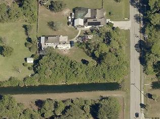 401 Richmond Ave N, Lehigh Acres, FL 33936