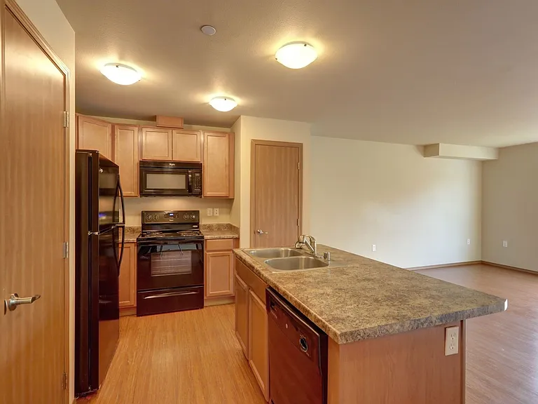 DubSea Apartments — Photo 20