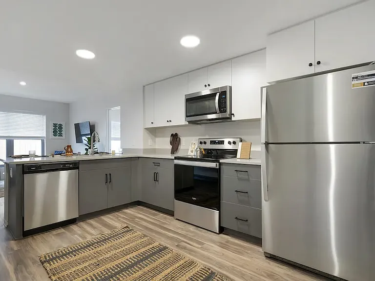 2050 Durant Ave — Photo 1