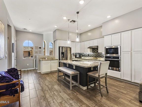 4th image of 15550 S 5th Avenue #236