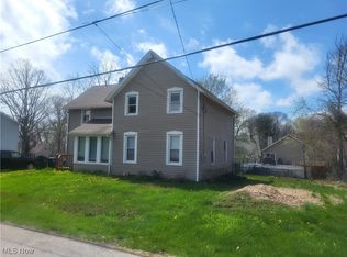 1774 Coventry St, Akron, OH 44301