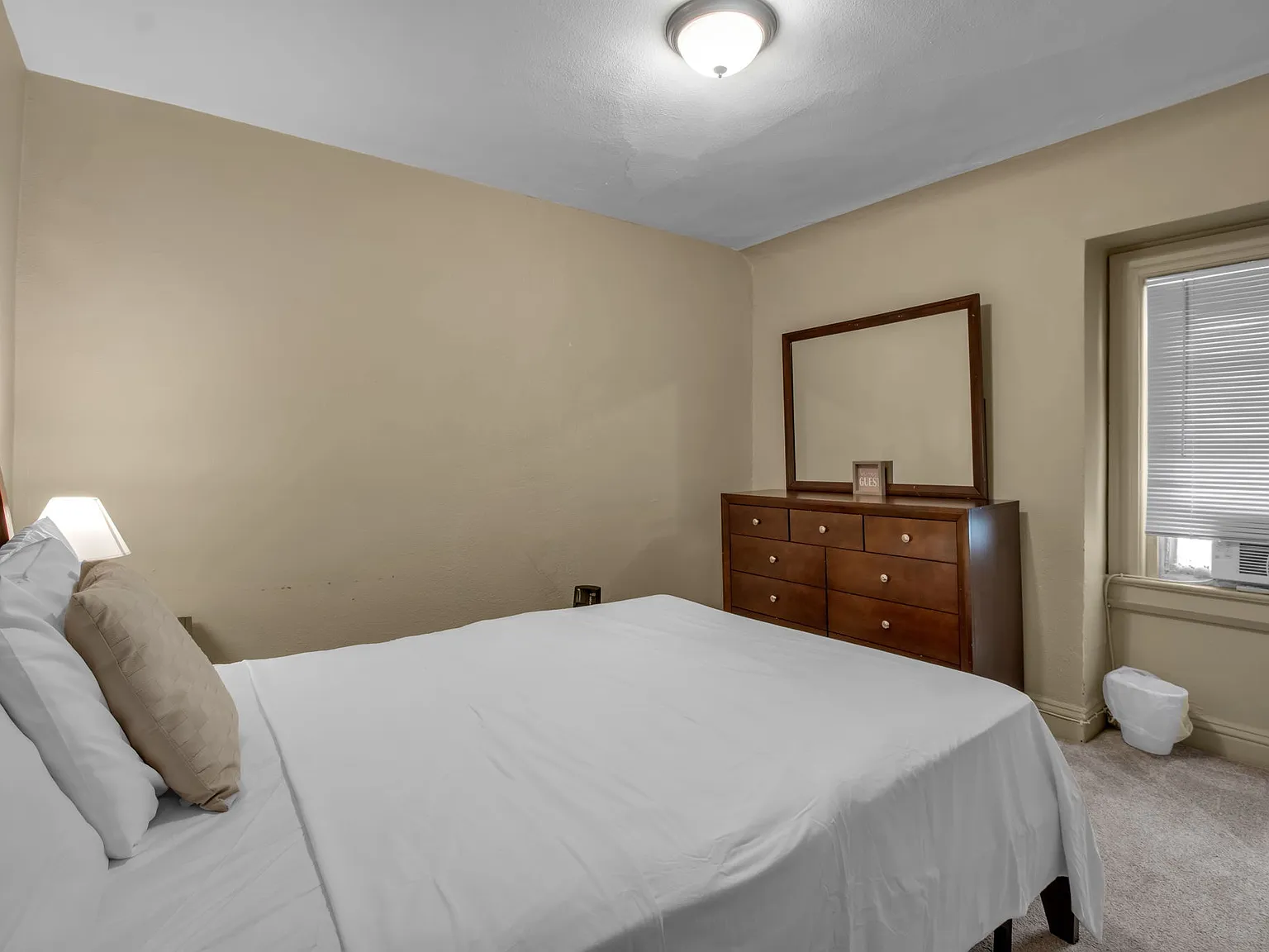 2 bed, 1250 sqft, $1,749 — Photo 3