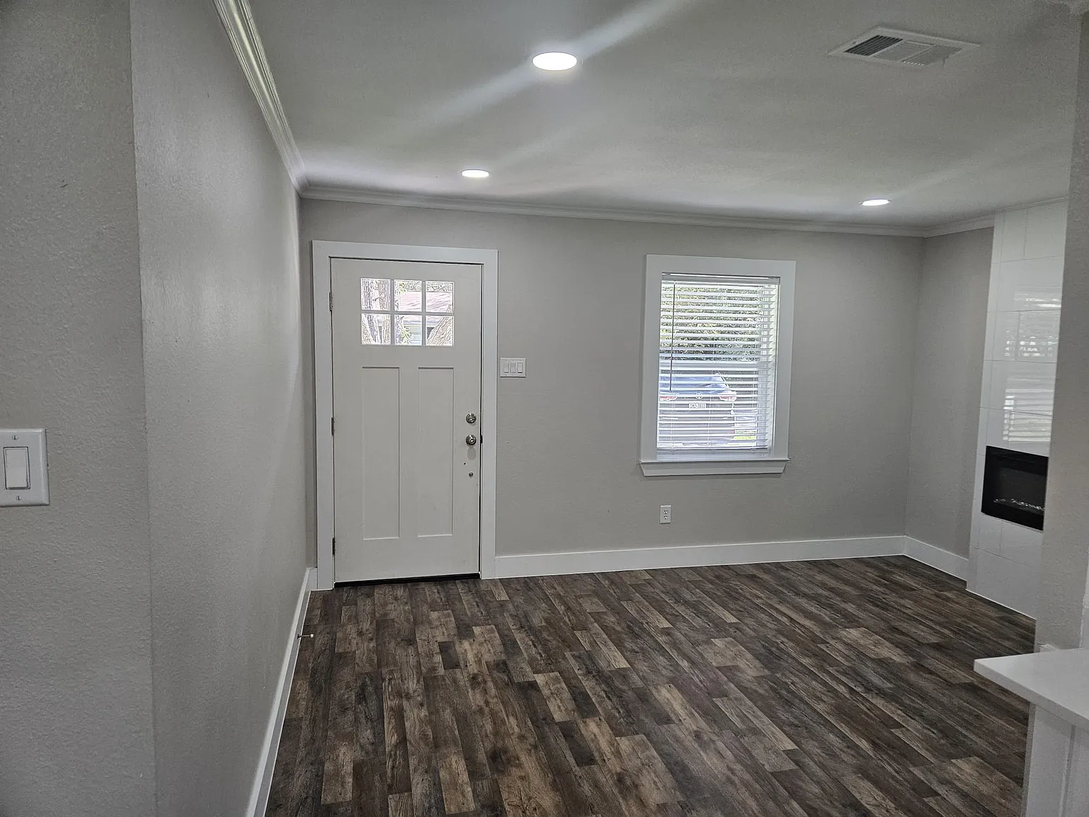 4 bed, 2.5 bath, 1446 sqft, $1,800 — Photo 2