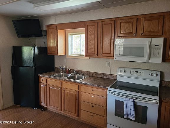 4th image of 4121 Priceville Rd