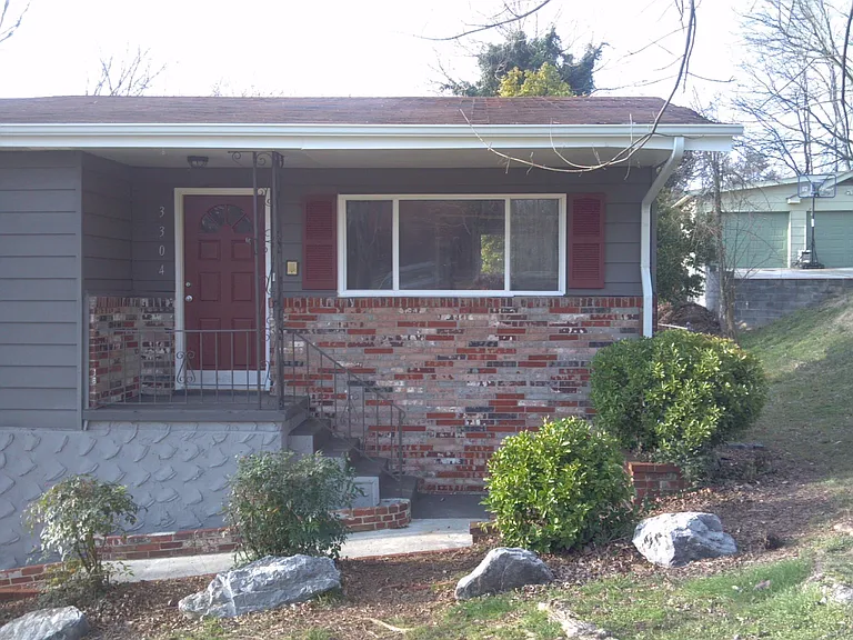 3304 Idlewild Dr — Photo 4