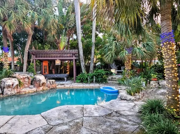 (undisclosed Address), Hollywood, FL 33019