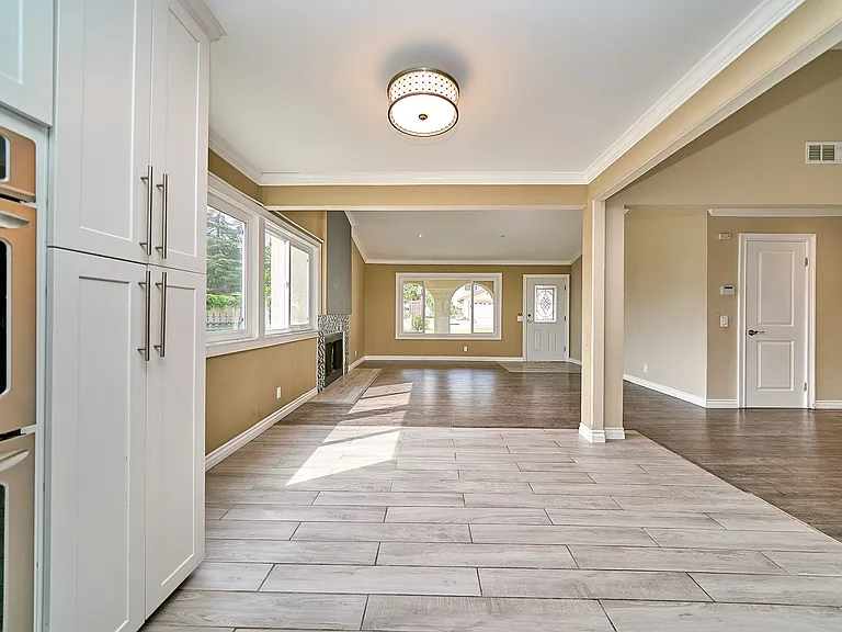 2660 Conata St — Photo 35