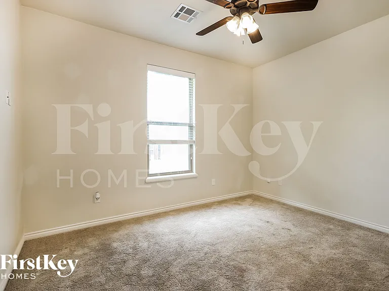 11545 SW 55th St — Photo 11