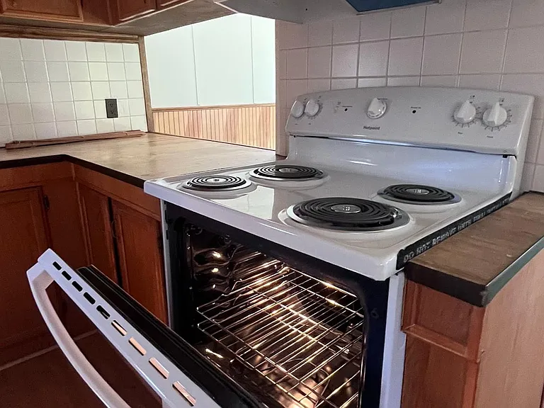7361 Westview Ct — Photo 11