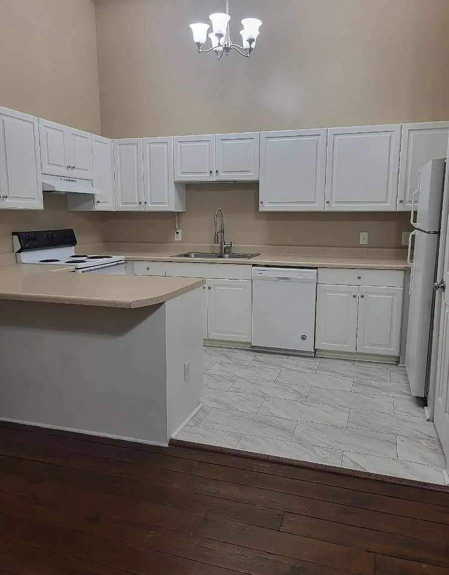 1 bed, 853 sqft, $950 — Photo 3
