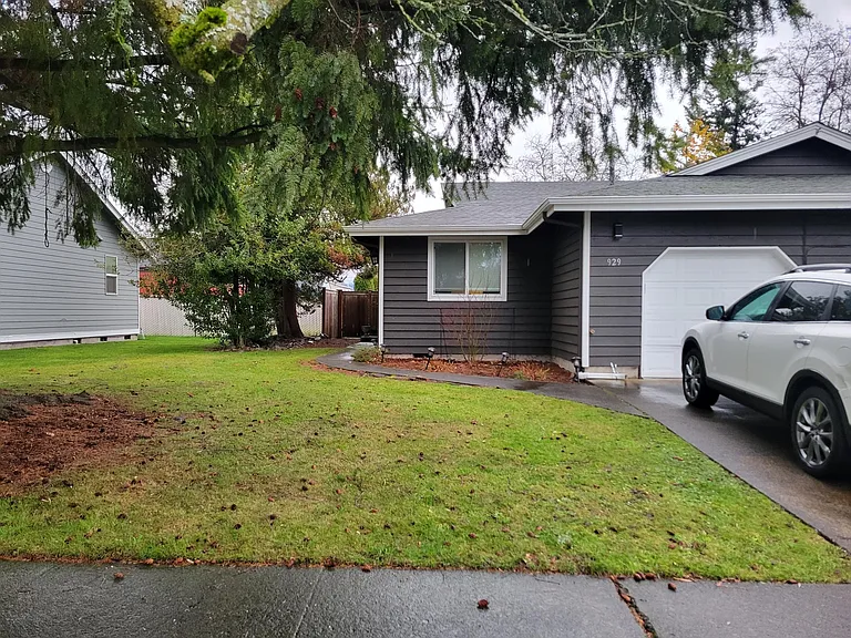 929 Natalie Pl — Photo 14