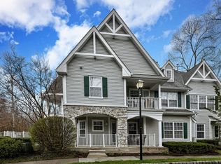 99 Chatfield Dr #99, Pompton Plains, NJ 07444