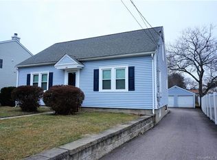 196 Mitchell St, Groton, CT 06340