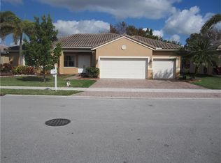 18511 SW 7th St, Pembroke Pines, FL 33029