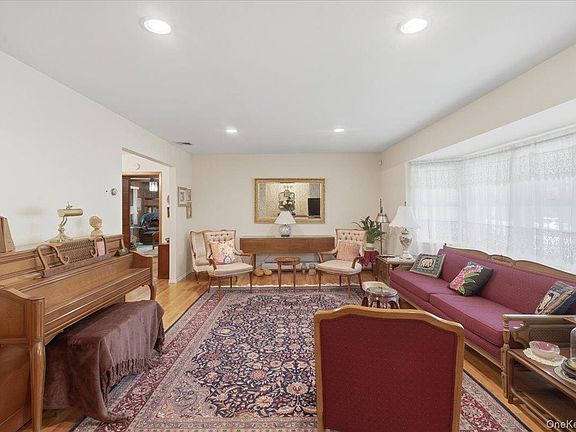5th image of 22 Stephens Court