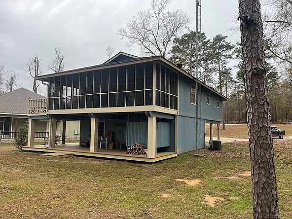 2nd image of 379 Englewood Dr