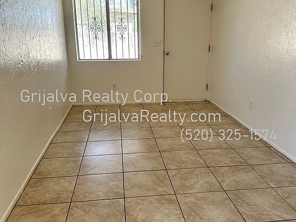 2nd image of 1227 W Riverview Blvd APT 1