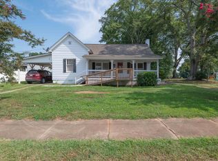 130 W Main St, Duncan, SC 29334