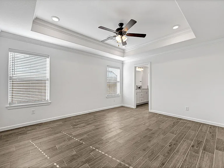 266 S Coventry Ave — Photo 13