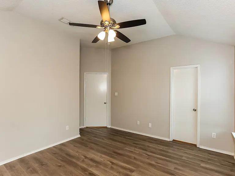 7445 Arbor Hill Dr — Photo 12