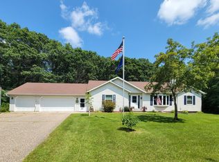 1282 W Fulton St, Waupaca, WI 54981