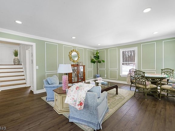 4th image of 31 Warren Cutting