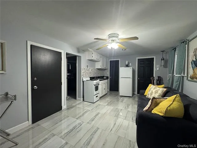 1 bed, 1.0 bath, 500 sqft, $2,100 — Photo 2