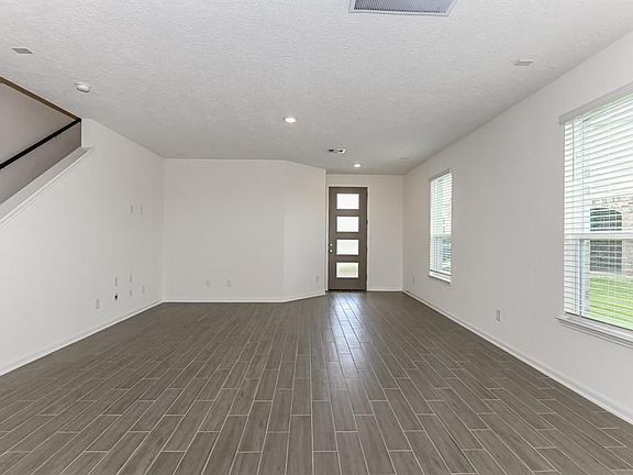 2nd image of 25215 Lexington Manor Ct