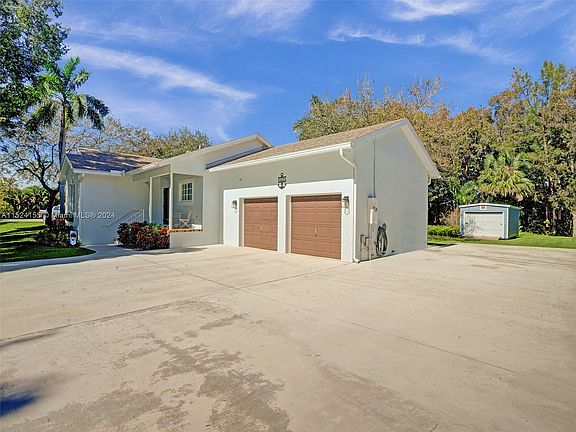 5th image of 11325 Earnest Blvd