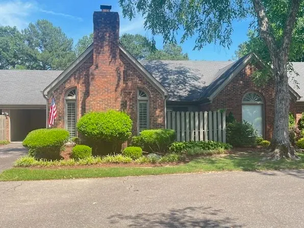 1842 Park Trail Dr #1842, Germantown, TN 38139