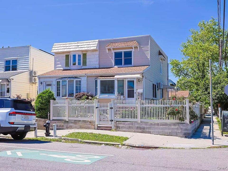 1st image of 20219 33rd Avenue