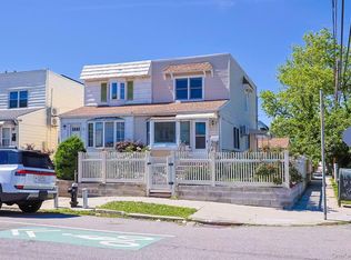 20219 33rd Ave, Bayside, NY 11361