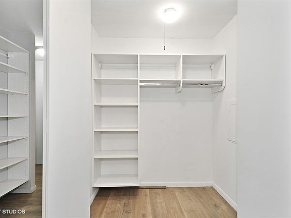 5th image of 5455 N Sheridan Rd APT 509