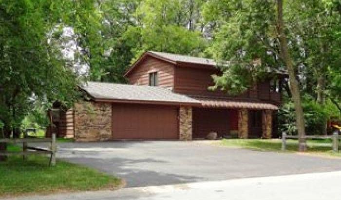 9550 Woodridge Drive