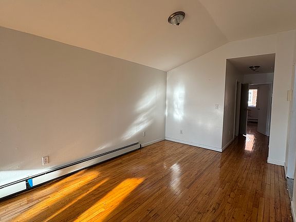 2nd image of 1005 E 86th St #2