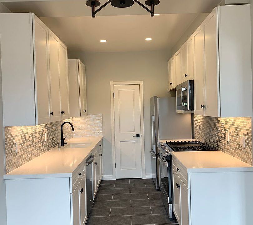 1st image of 3330 Pierce St #103