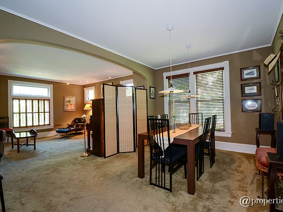 Living Room/Dining Room