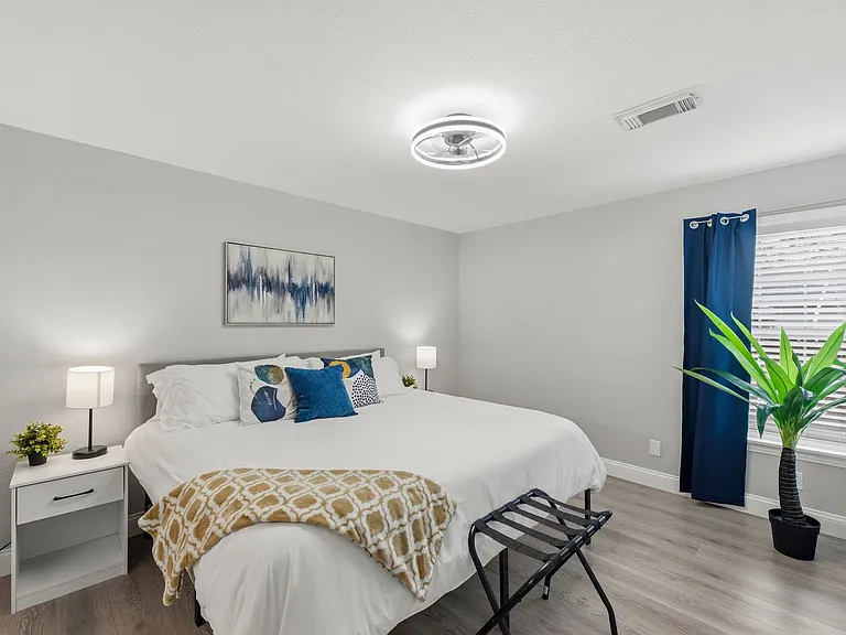 Bedroom
