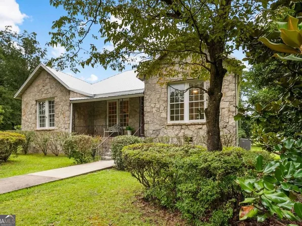 1206 Wesley St, Oxford, GA 30054