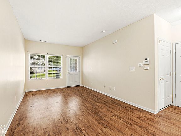 4th image of 4932 Tuscany Ln