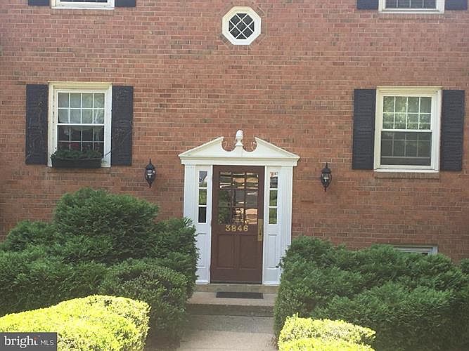 1st image of 3846 Lyndhurst Dr APT 203