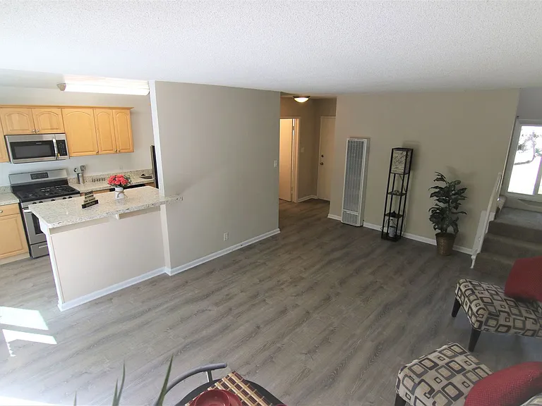 Patio Gardens Apartments — Photo 11